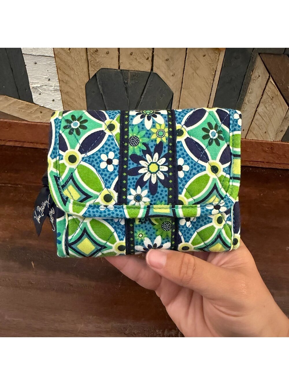 Vera Bradley Quilted‎ Trifold Wallet Daisy Daisy Blue Green Retired Pattern